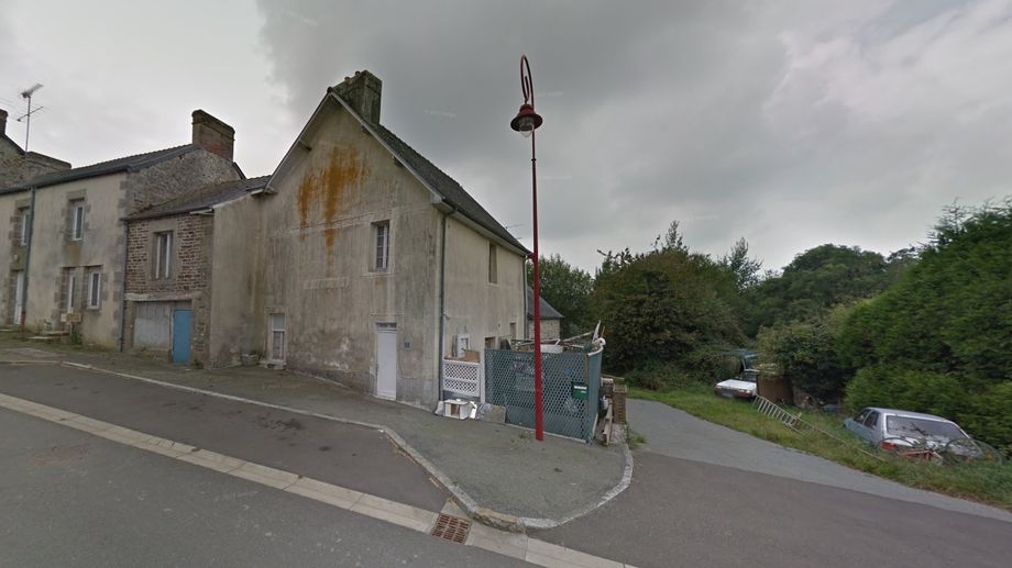 � Villepail, une femme lutte pour vivre dans son logement 