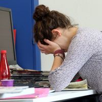 Selon une étude d'Harris Interactive, 23% des salariés de moins de 30 ans jugent négativement leur santé mentale.